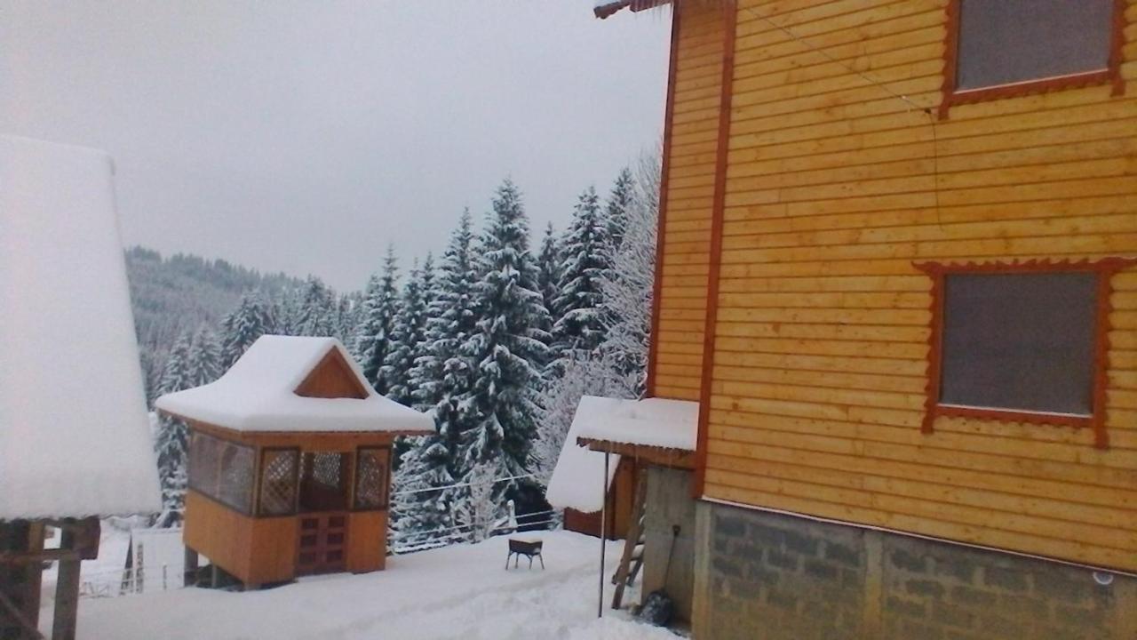 Hotel Marichka Yablunytsya Exterior foto