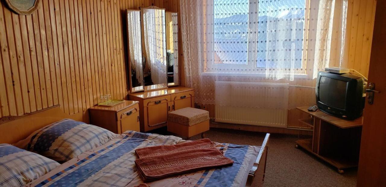 Hotel Marichka Yablunytsya Exterior foto